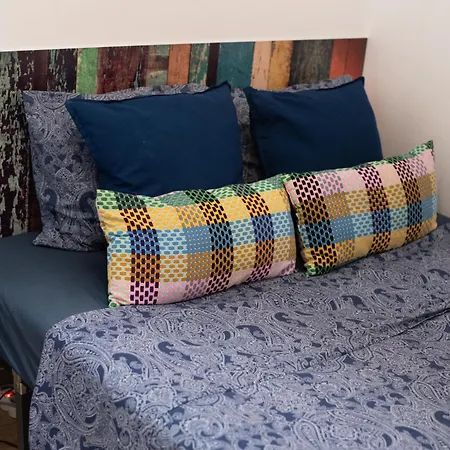 - Sils Hostel Barcelona